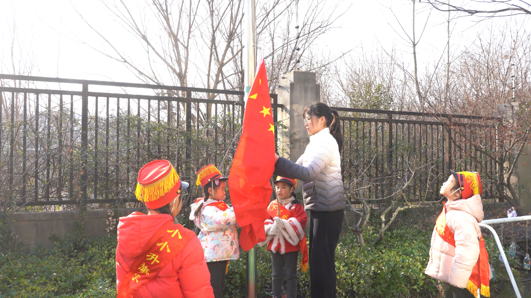 C0105.MP4.19_00_03_27.Still001.png