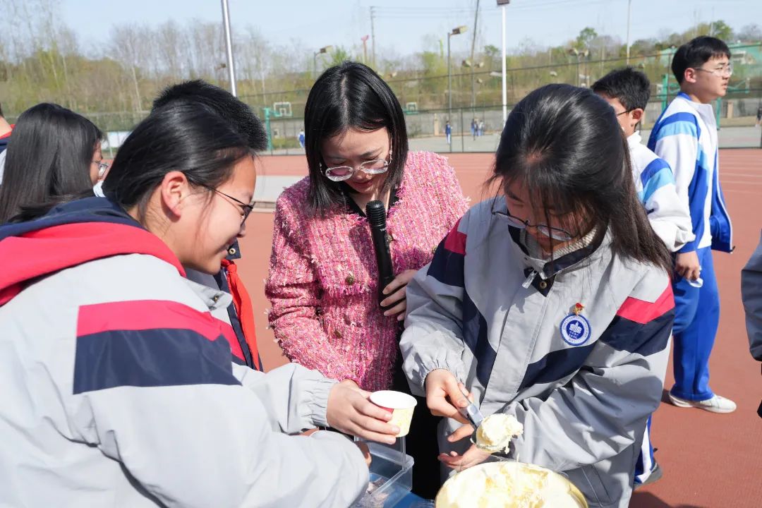 DSC02112-5.jpg