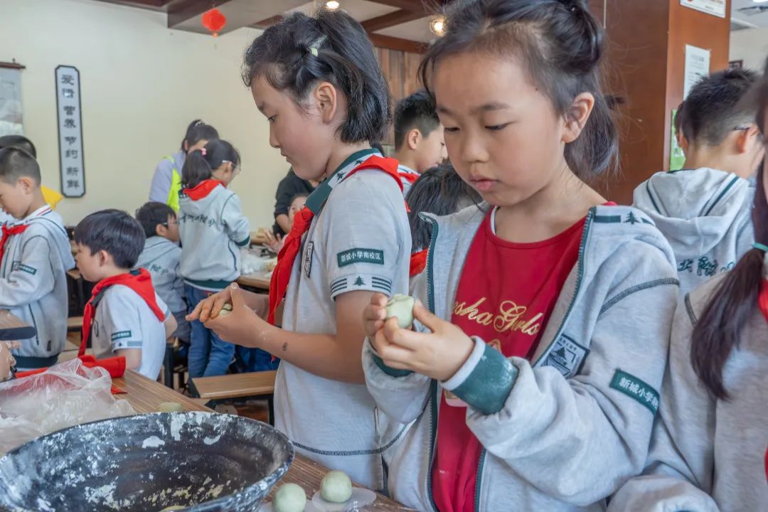 新城小学-三年级研学2.jpg