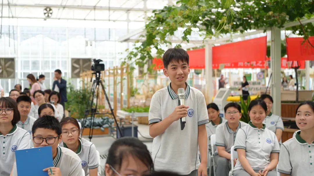 C5839T01.JPG
