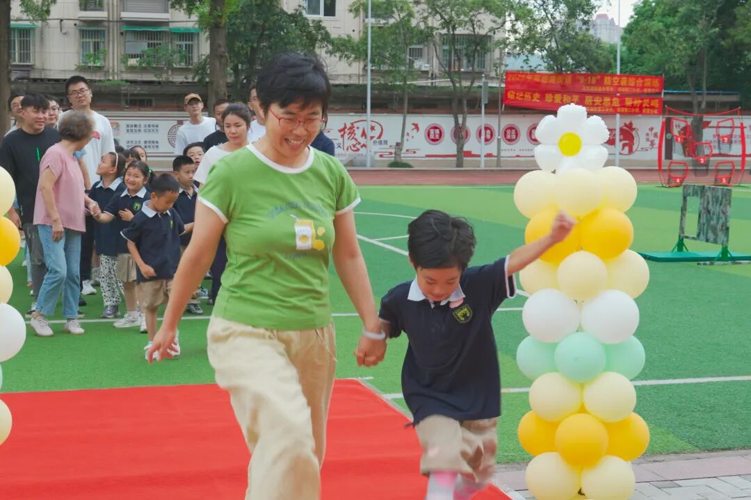 JC22908.MP4.00_00_00_29.Still001.jpg