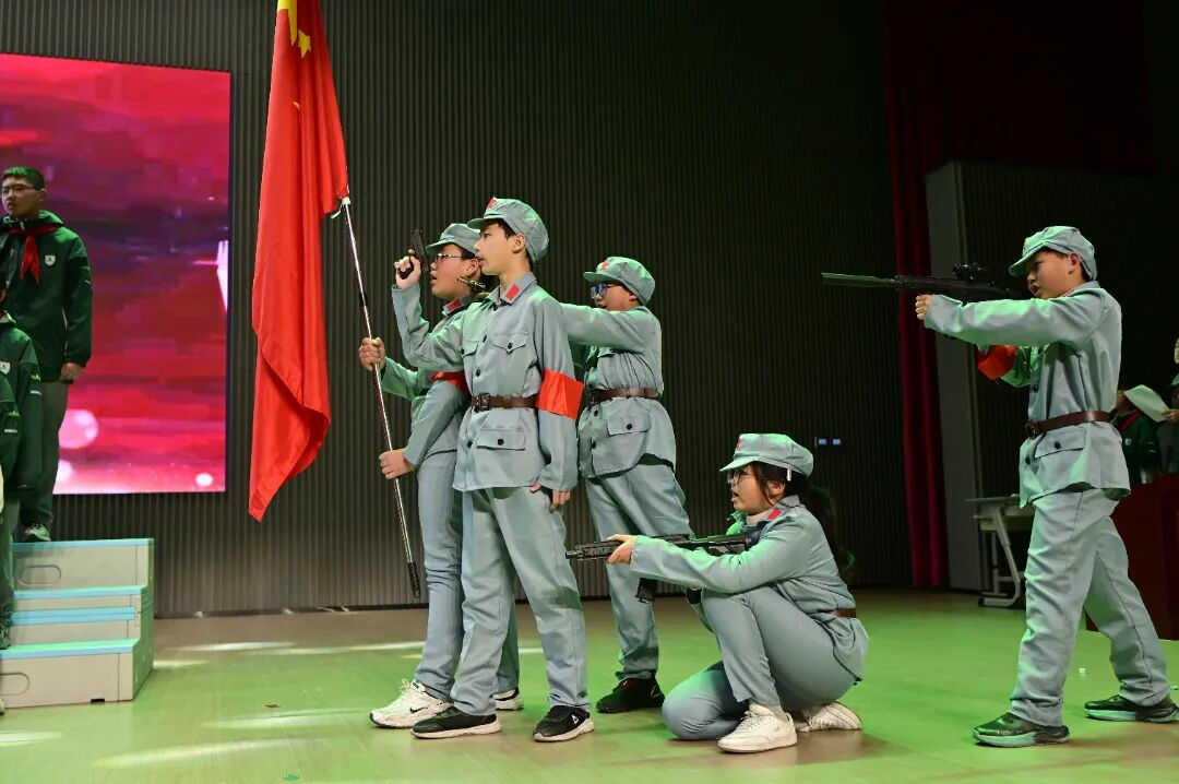 南师附中高淳学校七年级开展第三届“一二·九”合唱比赛活动