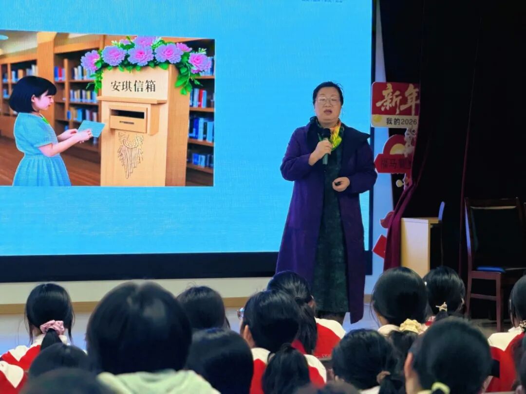 2暖场.JPG