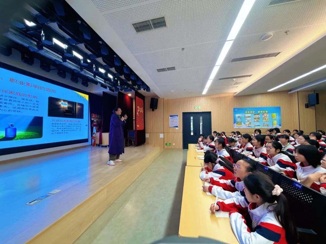 6向阳生长.JPG