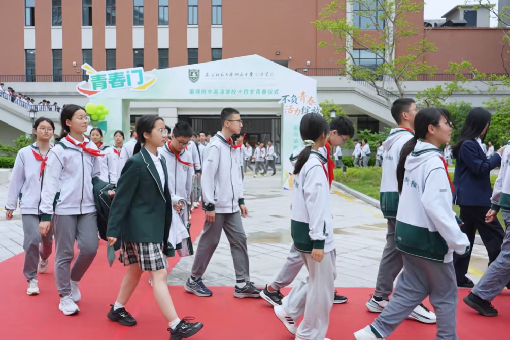 8431b76a07cb4ef8304fe18ab0524d8.jpg
