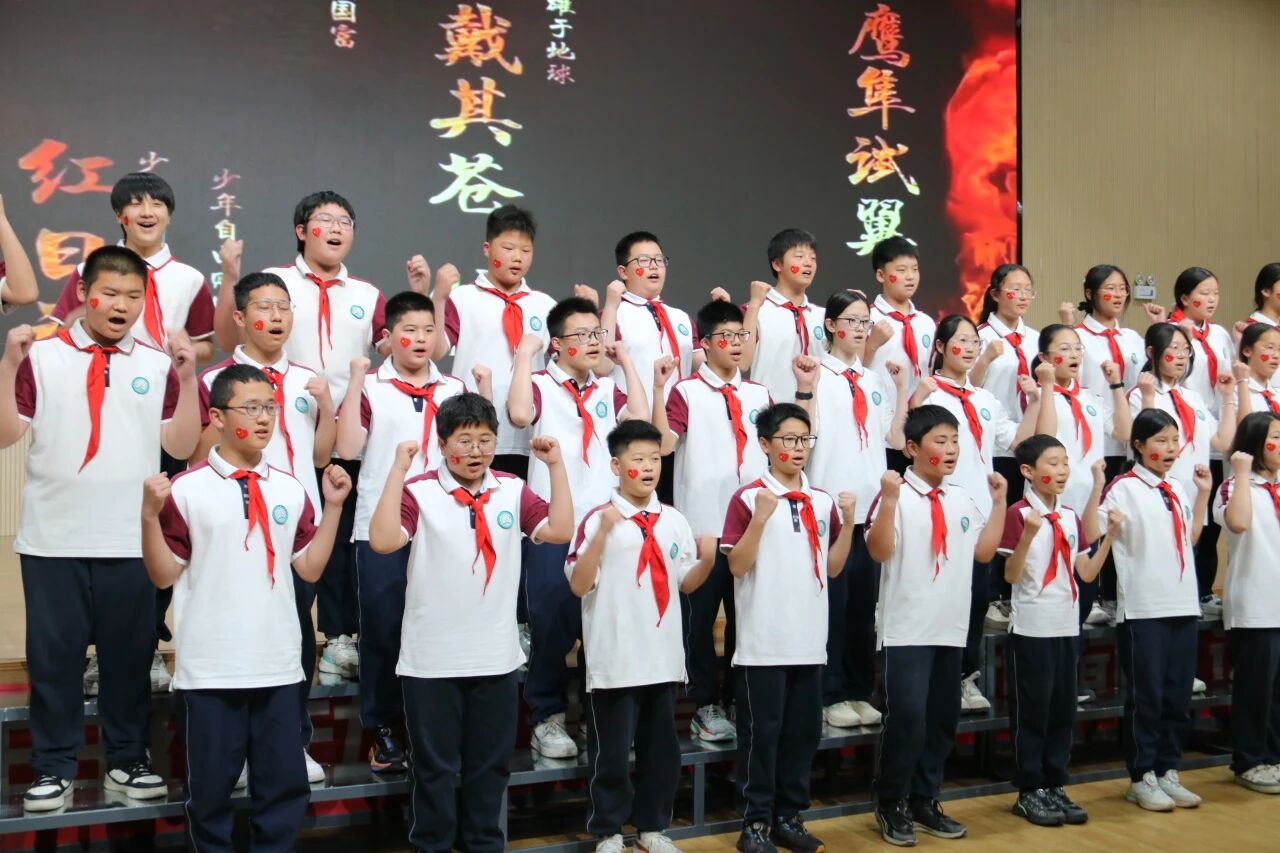 燃爆校园!南京市板桥中学合唱大赛圆满落幕,少年声浪里藏着最美的时代与青春