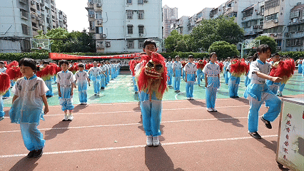 原地踏步.gif