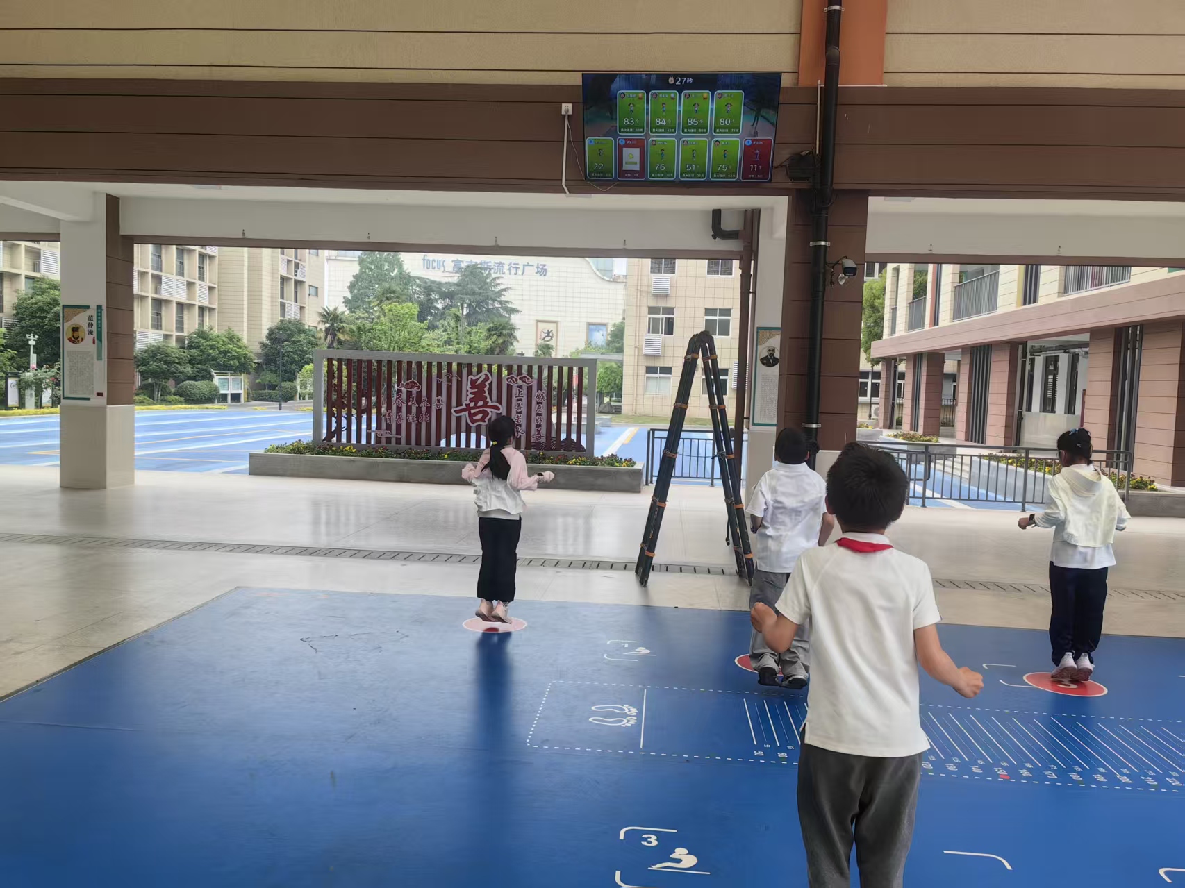 早起，先去操场“撒个野” 高淳区实验小学“活力清晨”晨间锻炼活动纪实