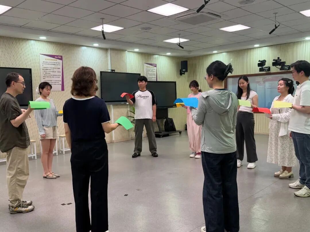 阅享阅美读书会第十四期 正念朗诵:《感谢》02.jpg