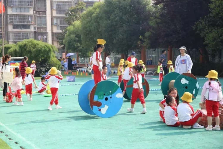 耕耘·我们的教育答卷——雨花台区学校特色与品牌系列报道9