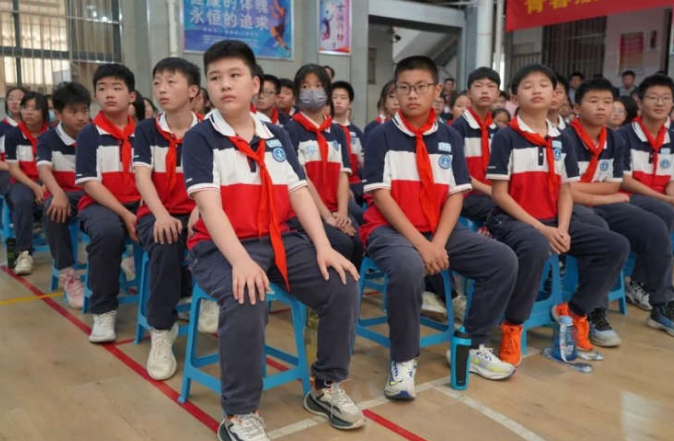 南京市滨江中学举行“聚力新时代 奋进正当时”2021级青春仪式暨第十五届才艺节