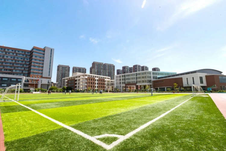 2023年南京市板桥中学招生公告