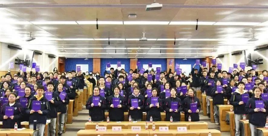 青葱少年，逐梦前行——南京一中实验学校2023届初三优秀学生及家长回校访问活动