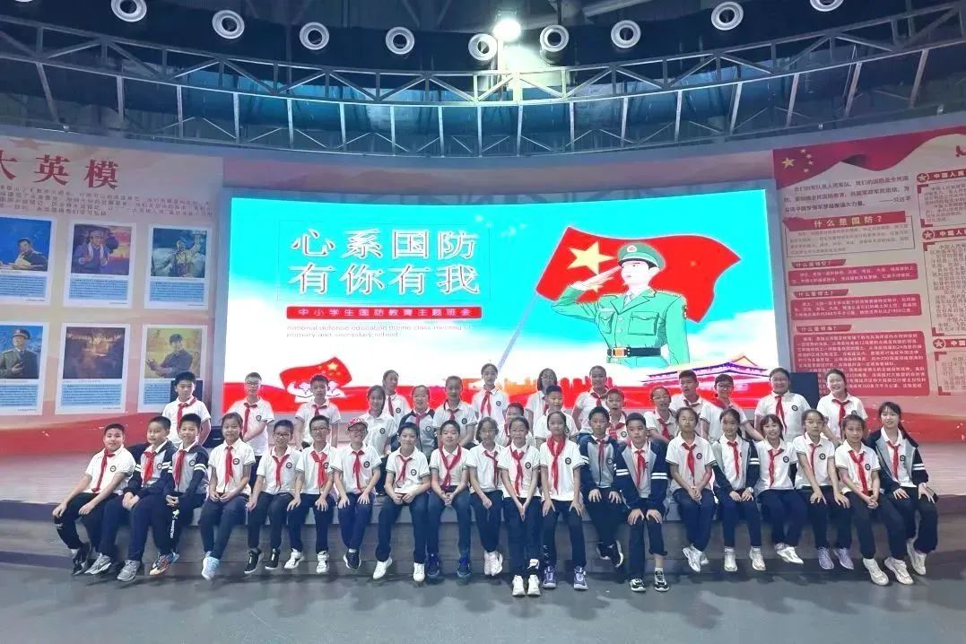 国防教育进校园,点燃玄武学子爱国心