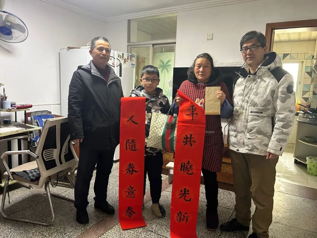 乌江学校开展“三关爱”活动 暖冬送温情