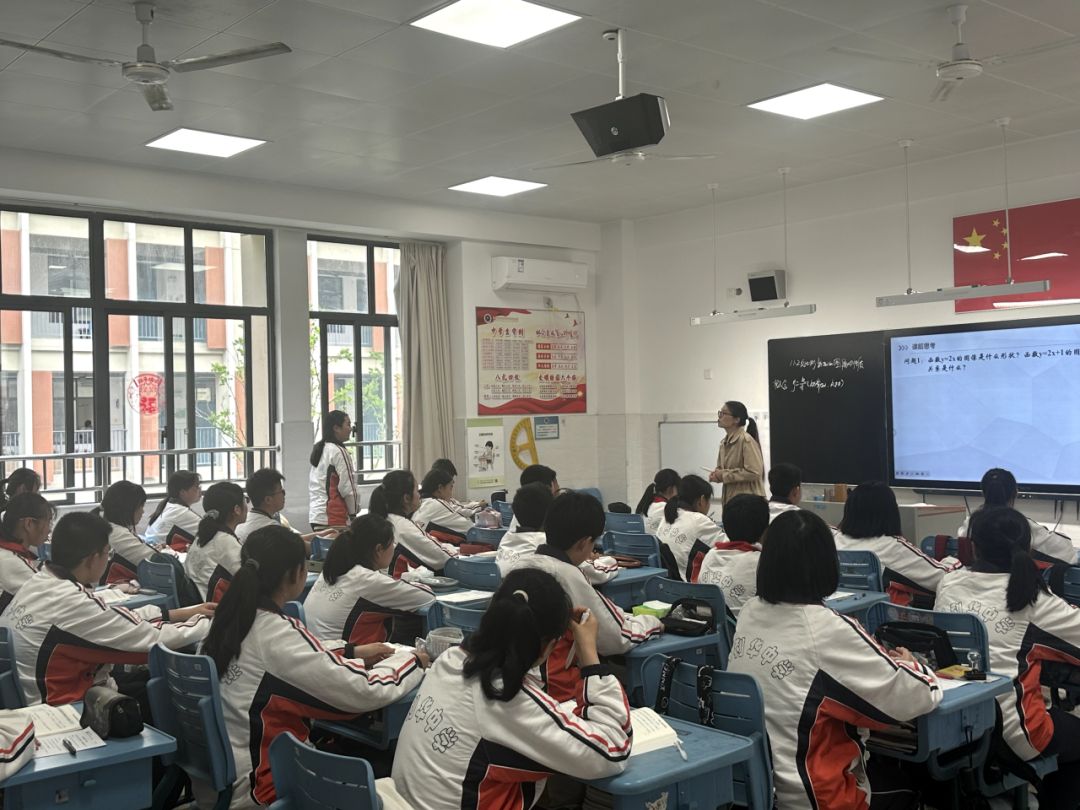 【红藤•科英典范】众力众智,向质而行——初二年级家长开放日活动