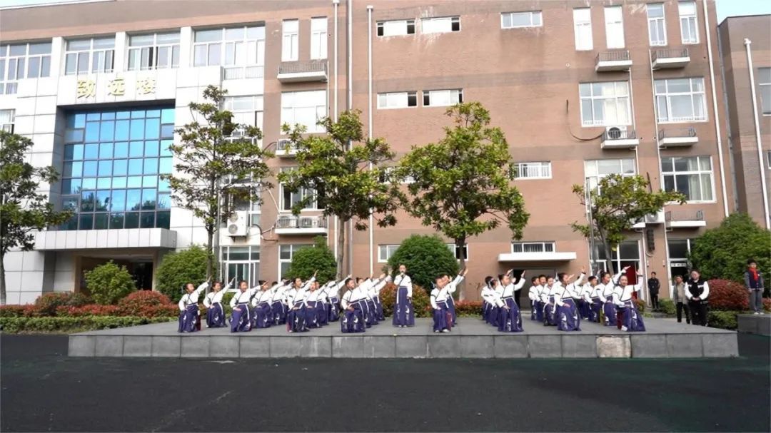 奋进践初心 督导促前行——南京市白下高新小学高质量发展督导评估