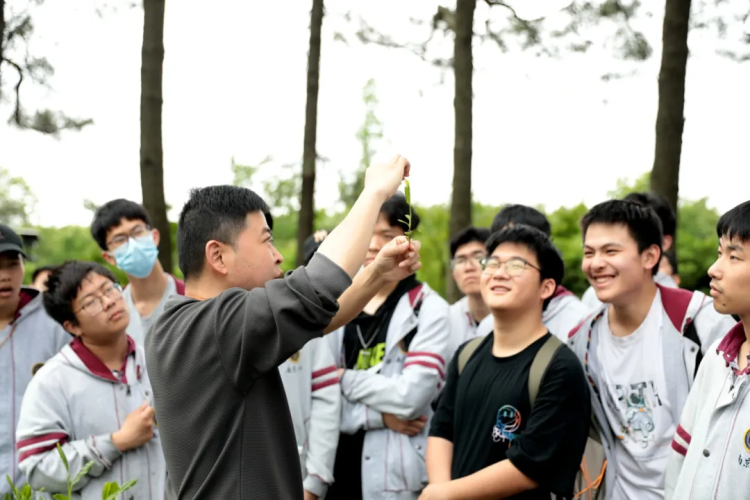 我们在一中|青春学农!来看崇文学子的“春忙”图鉴~