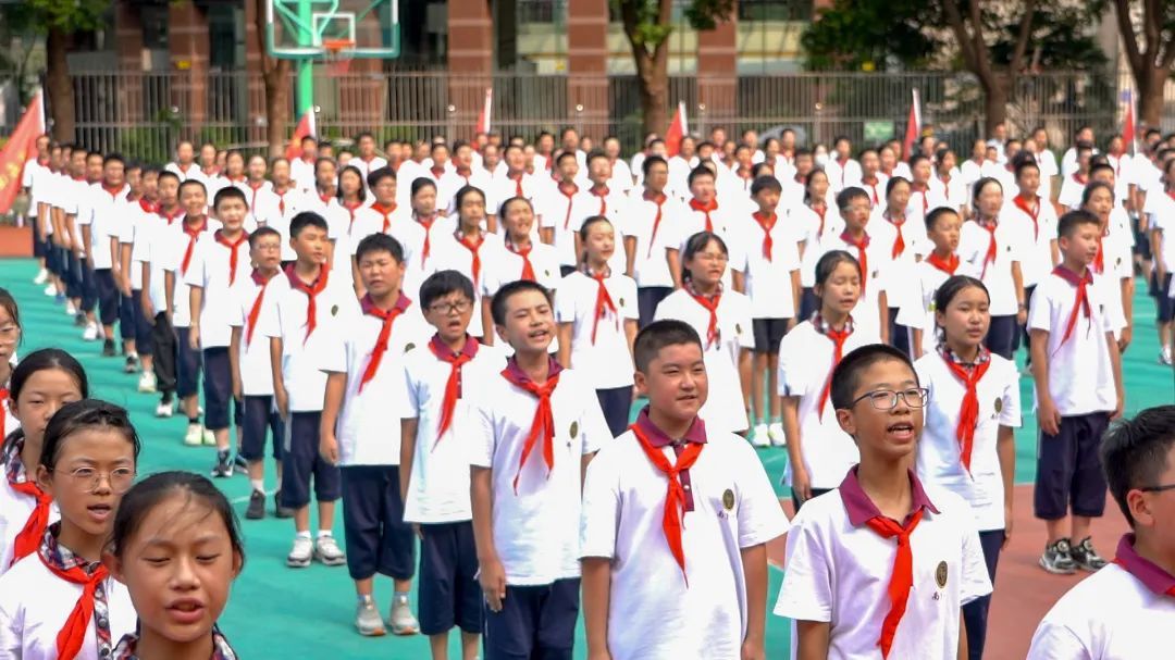 相约百年一中 托举逐梦新程——南京一中初中部入校课程结营仪式