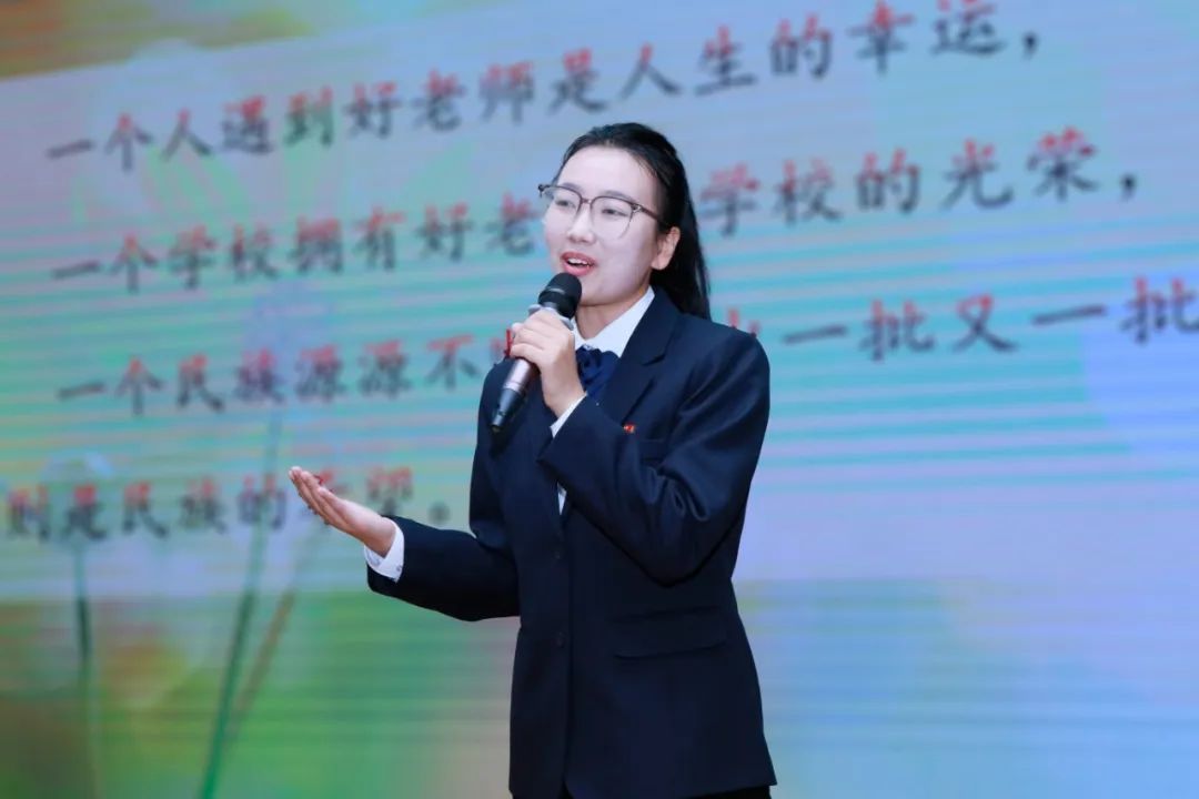 “沉浸其中”讲演团系列宣讲 暨联合主题党日活动在雨花开发区实验小学举行
