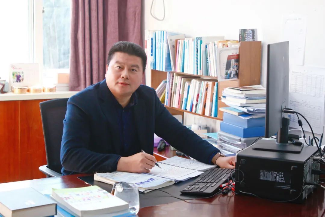 喜报 | 实力 “上新”,5名教师荣获南京市教学名师!