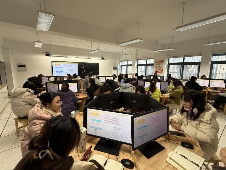 【相长·教研】微课竞赛培训助力小学教师探索生成式人工智能新路径