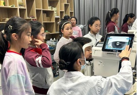 【相长·健康】“睛”彩世界,明亮未来——南京市立贤小学近视防控月系列活动