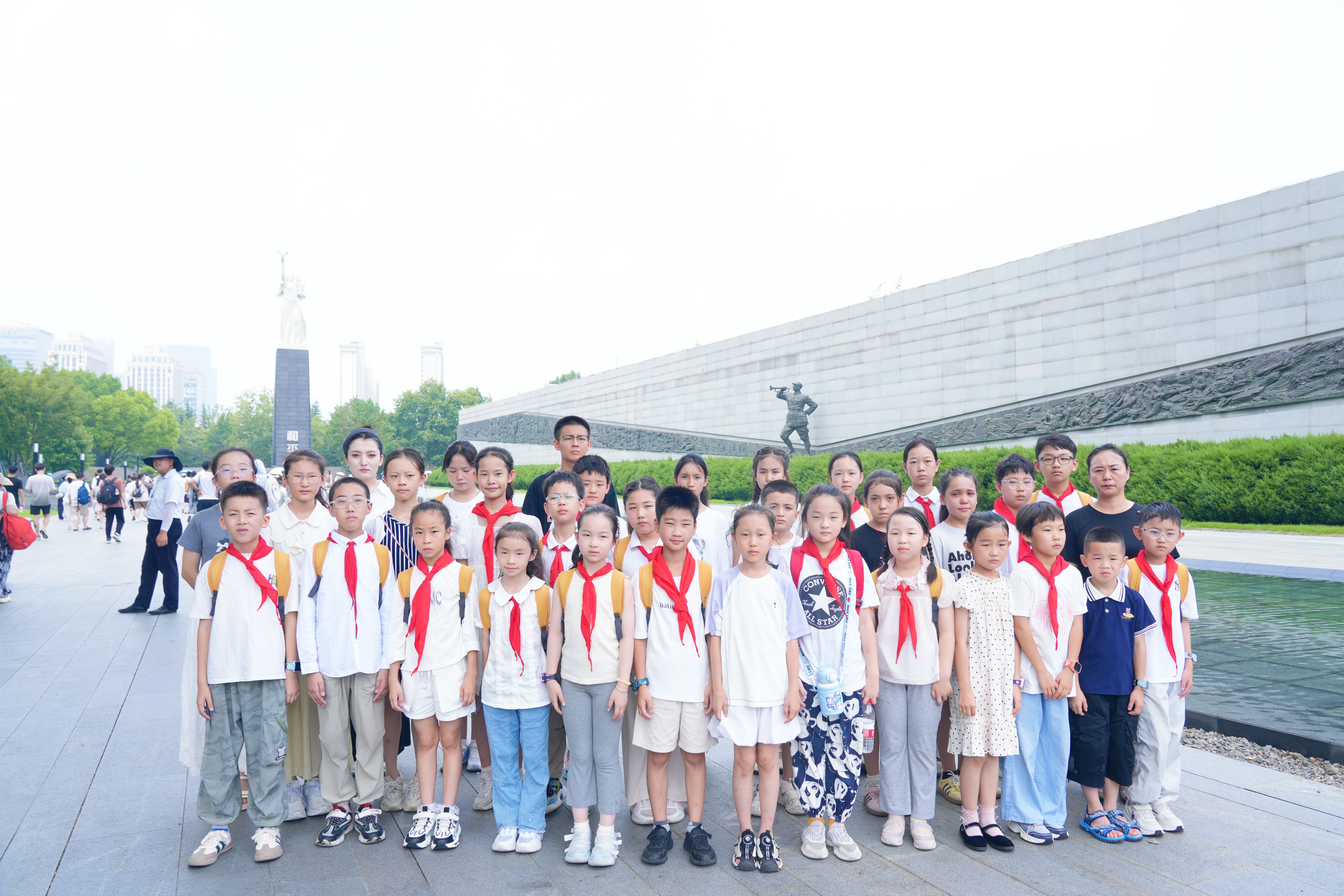 宁伊两地青少年触摸历史记忆,共筑文化城墙