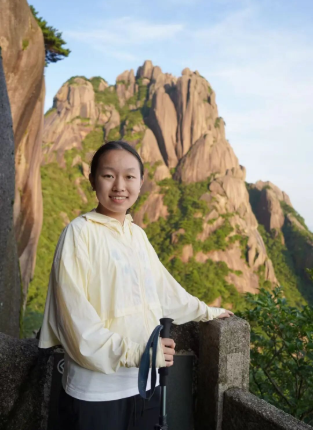 璀璨一中人 | 赴生命之约!2025届一中毕业生在南京医科大学开学典礼上作为新生代表发言