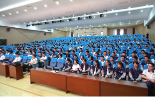 赓续城市记忆,涵育时代新人——“方志之声”银龄宣讲团走进南京市燕子矶中学