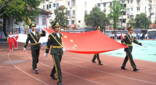 燃爆!人民中学秋季运动会名场面大公开,每一帧都是青春!