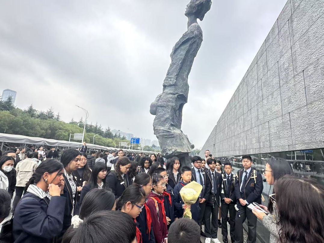 共触历史温度,共守和平初心 ——金陵小学喜迎澳大利亚友校交流第六天