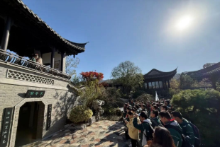 秋日寻韵 红色传承——南师附中高淳学校八年级开展秋季研学活动