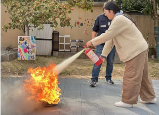 聚焦雨花 | 牢记消防知识 安全伴我成长！雨花校园安全演练实录