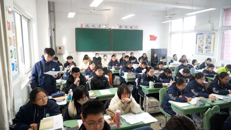 南京市板桥中学举办家长开放日活动