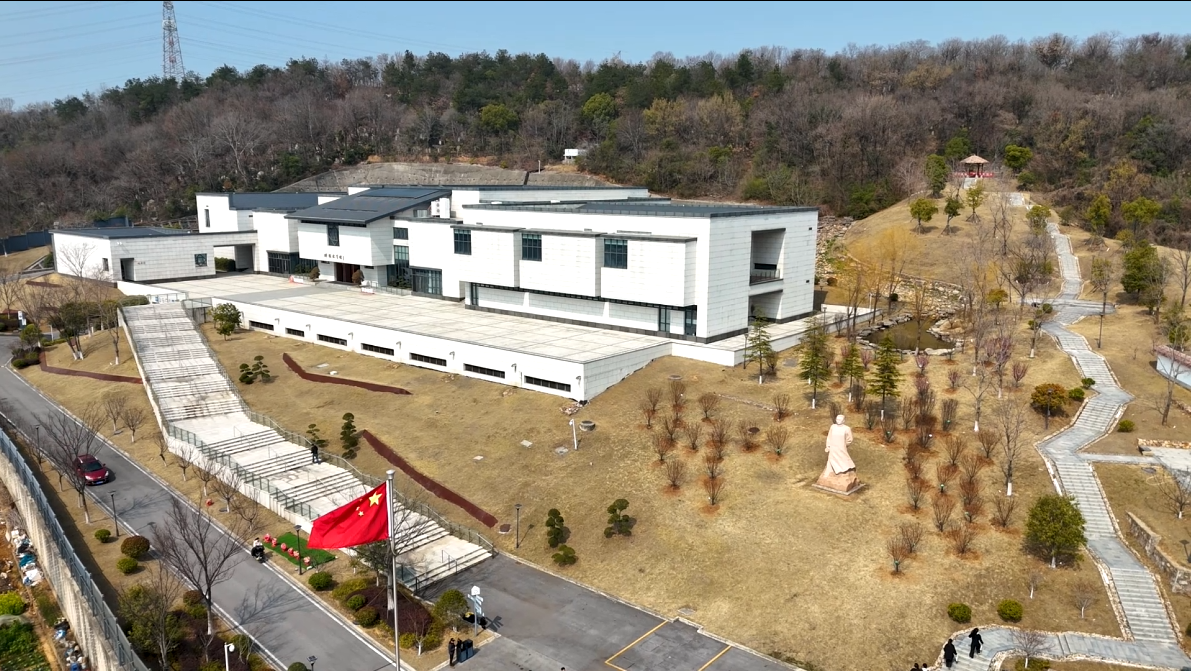 南京晓庄学院与南京市教育局植树共建 庆祝建校99周年