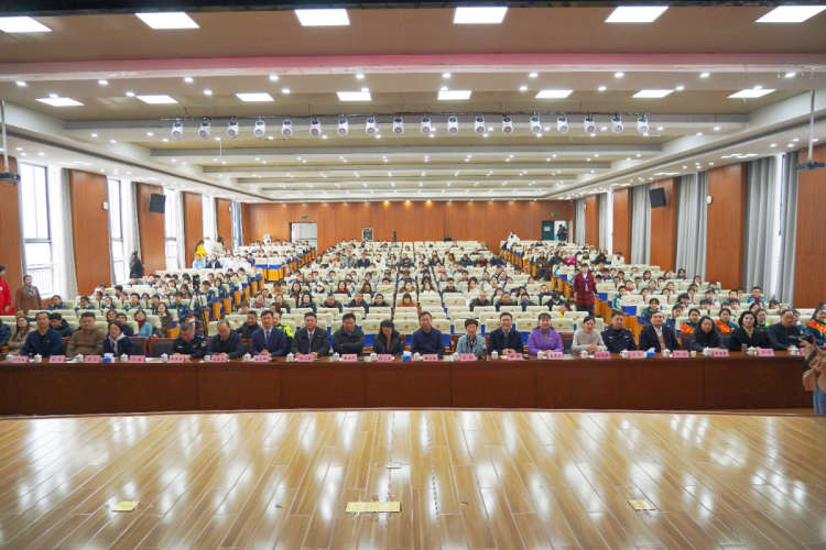 心有光芒 必有远芳——南京市第三十九中学举行2025年度'感动39'颁奖典礼