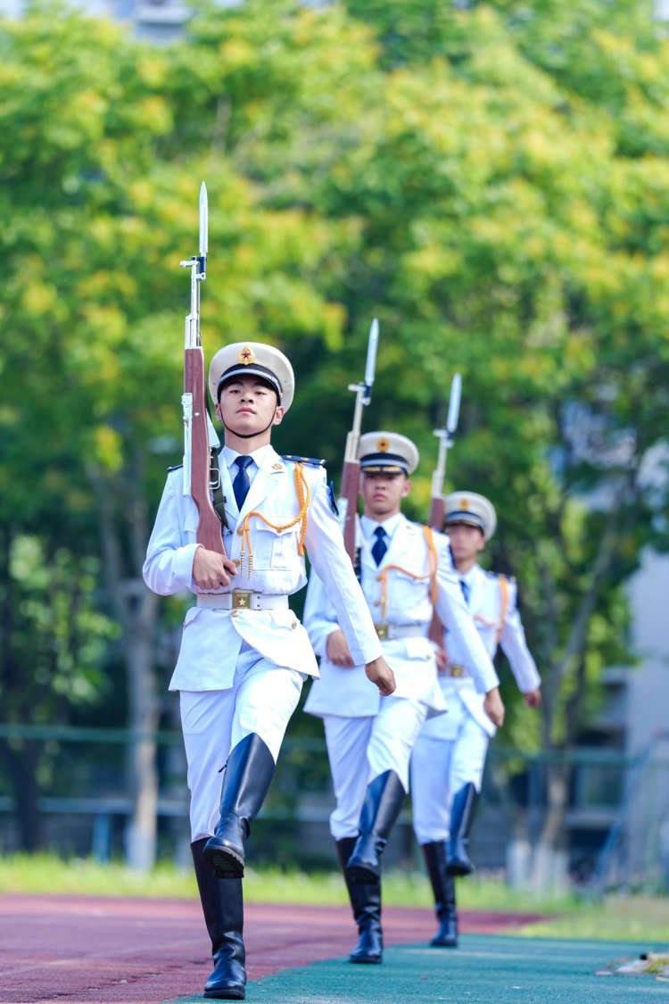 凝心聚力铸热血 奋勇争先赴韶华——江苏海事职业技术学院成功举办2026年田径运动会及趣味运动会