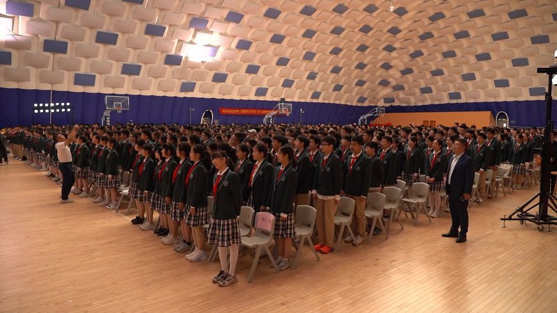 南京东南实验学校举行十四岁青春仪式