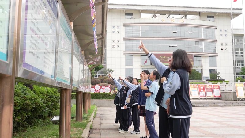 南京晓庄学院以爱育心共护成长心理健康宣传月主题活动点亮五城