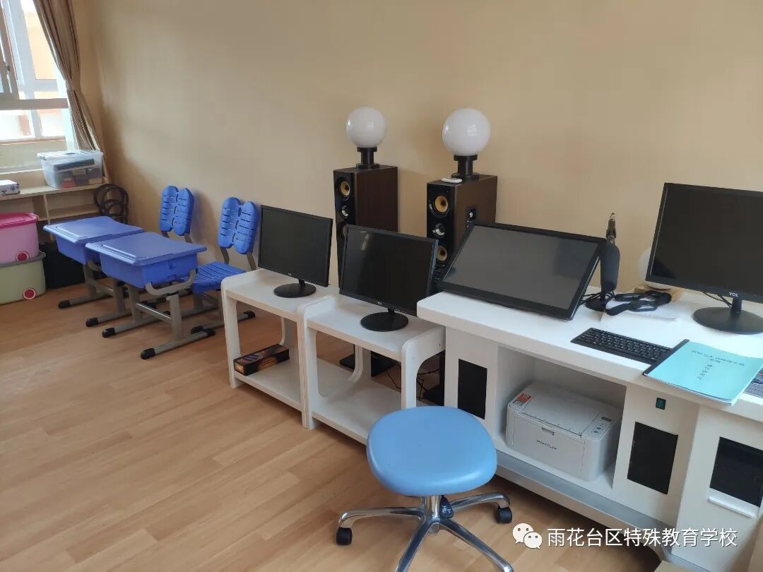 孤独症评估训练室.jpg
