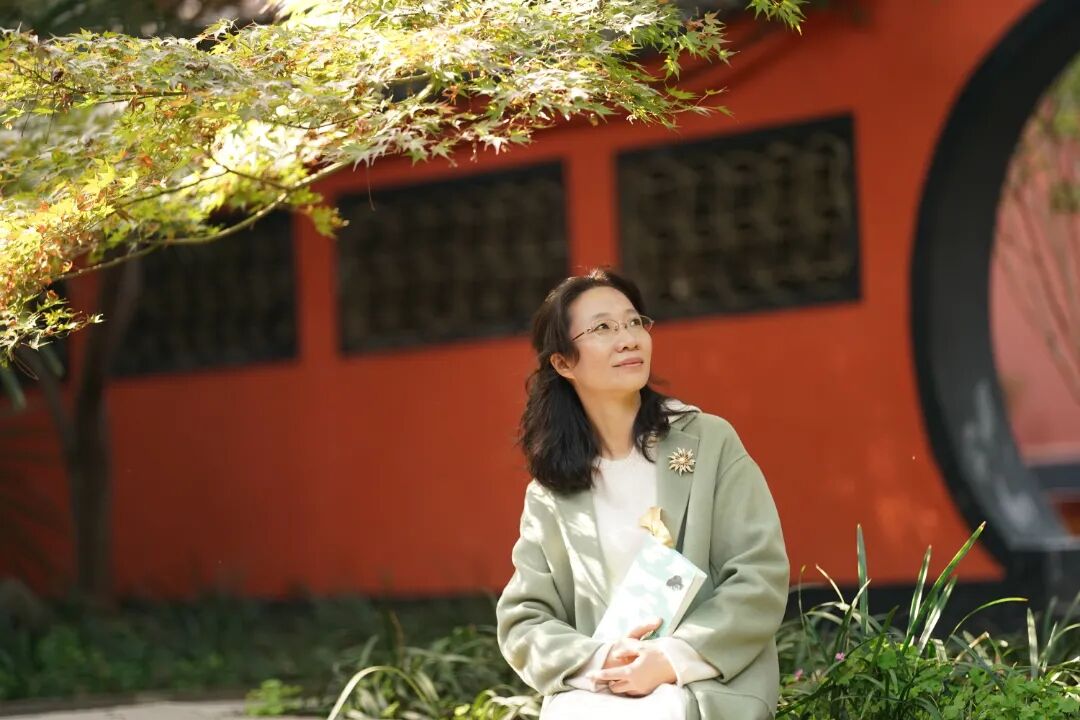 陈芳.JPG
