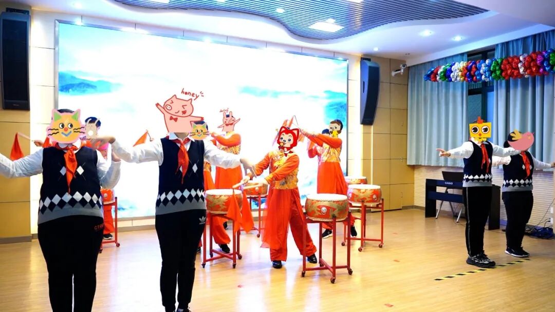 《万疆》.jpg