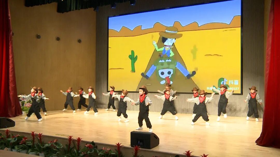 Zhu_8757_01.MP4.00_00_29_24.Still001.jpg