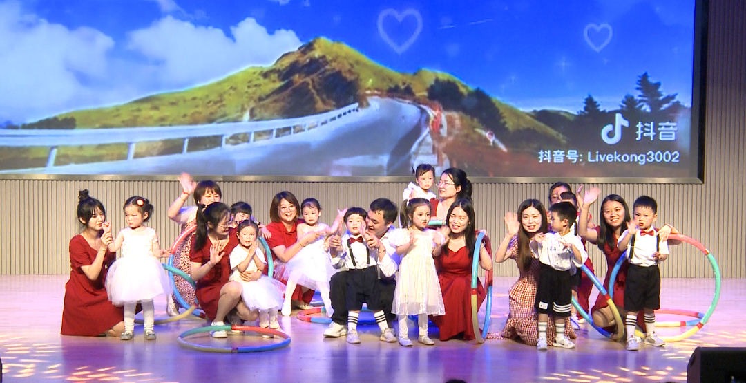 Zhu_8781_01.MP4.00_00_20_09.Still001.jpg