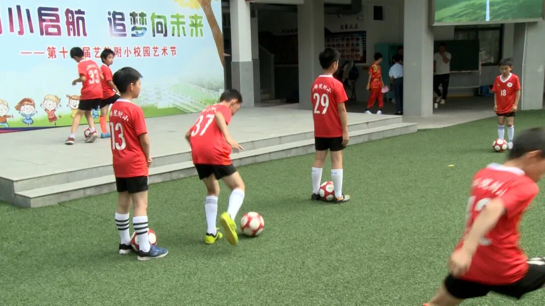 足球.jpg
