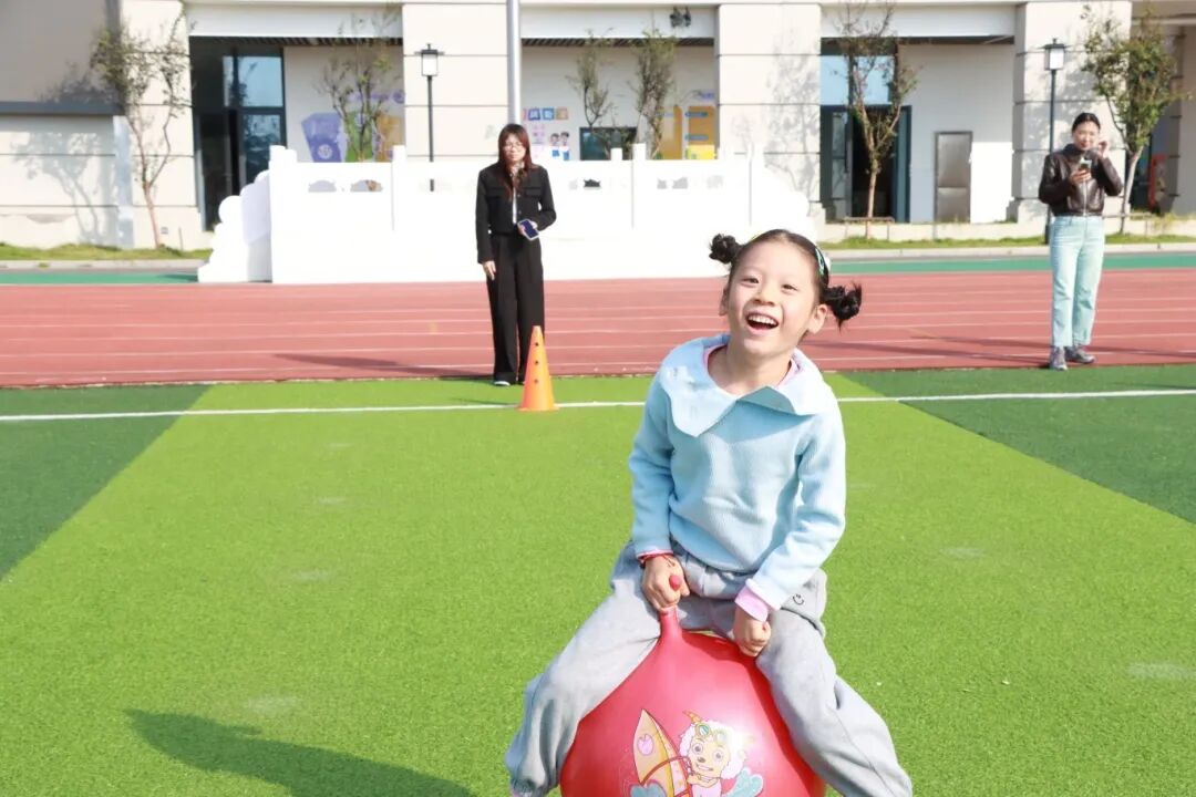 https://jtxww2.oss-cn-hangzhou.aliyuncs.com/uploads/2026/10/02/1790973000895_df9c4f06adb57482.jpg