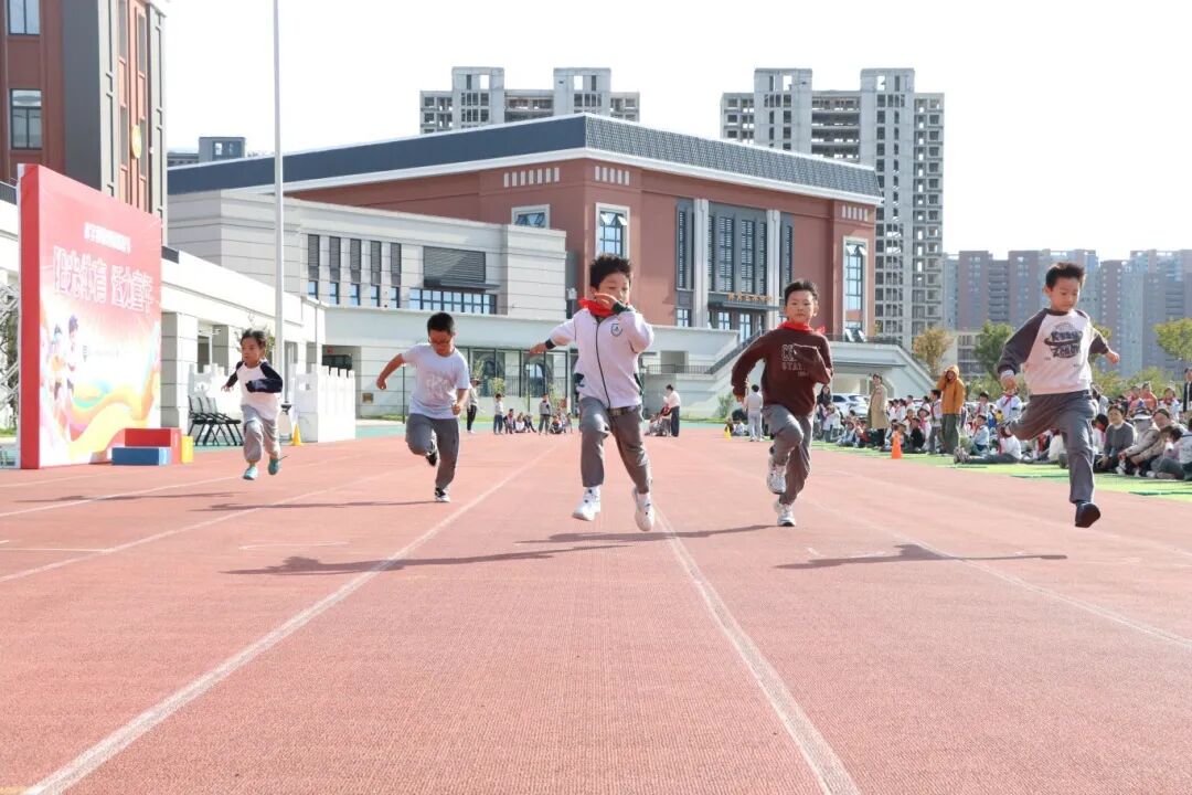 https://jtxww2.oss-cn-hangzhou.aliyuncs.com/uploads/2026/10/02/1790973001642_e98b668e406cd923.jpg