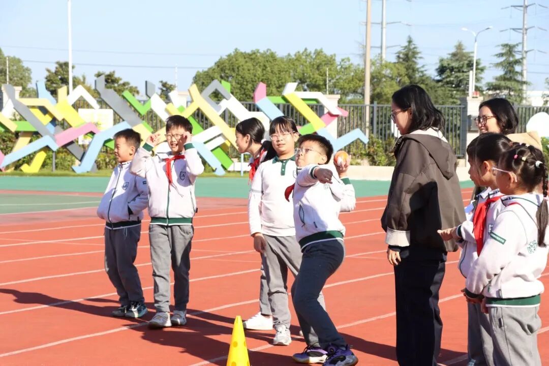 https://jtxww2.oss-cn-hangzhou.aliyuncs.com/uploads/2026/10/02/1790973001947_243e1978cd0868b7.jpg