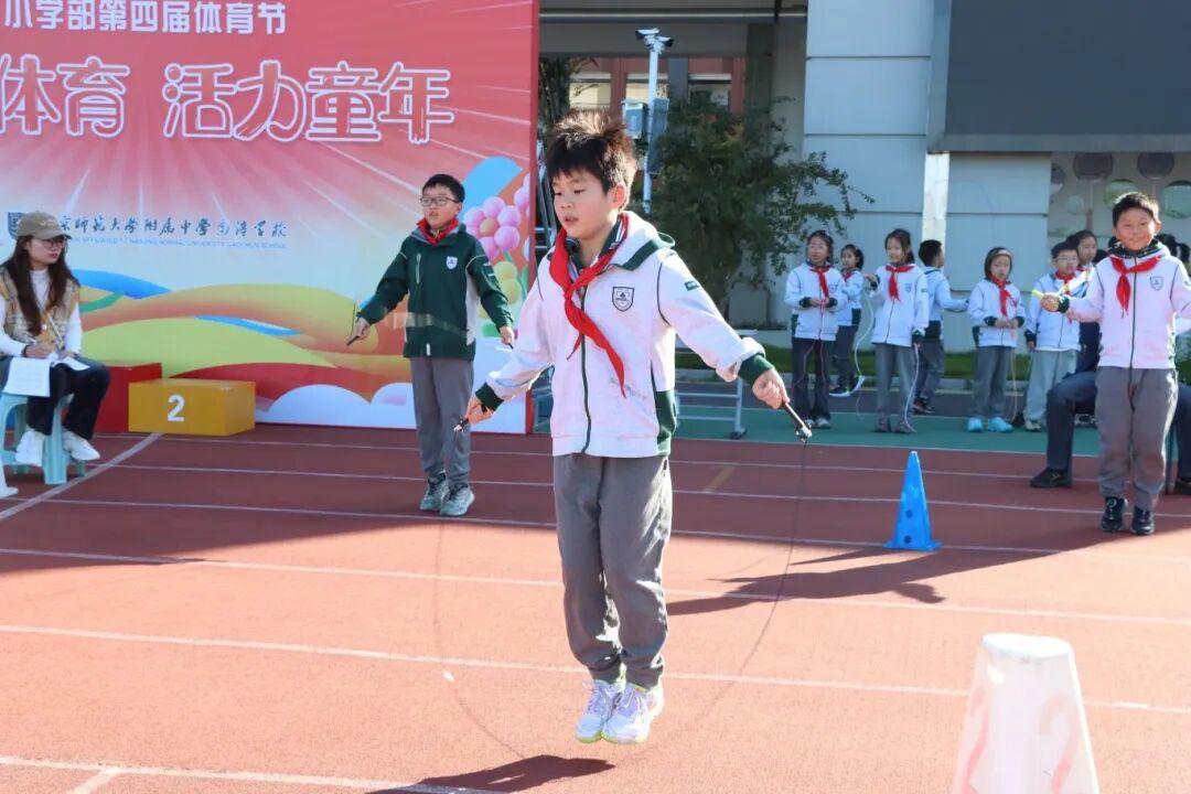 https://jtxww2.oss-cn-hangzhou.aliyuncs.com/uploads/2026/10/02/1790973001969_a8322c0c489e8cf9.jpg